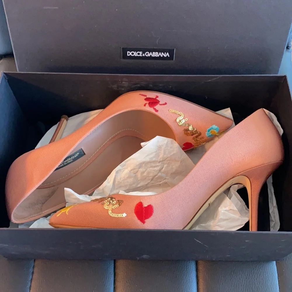 💢SOLD💢Dolce & Gabbana Embroidered Je T’aime Maman Pumps size 38.5 - Picture 10 of 11